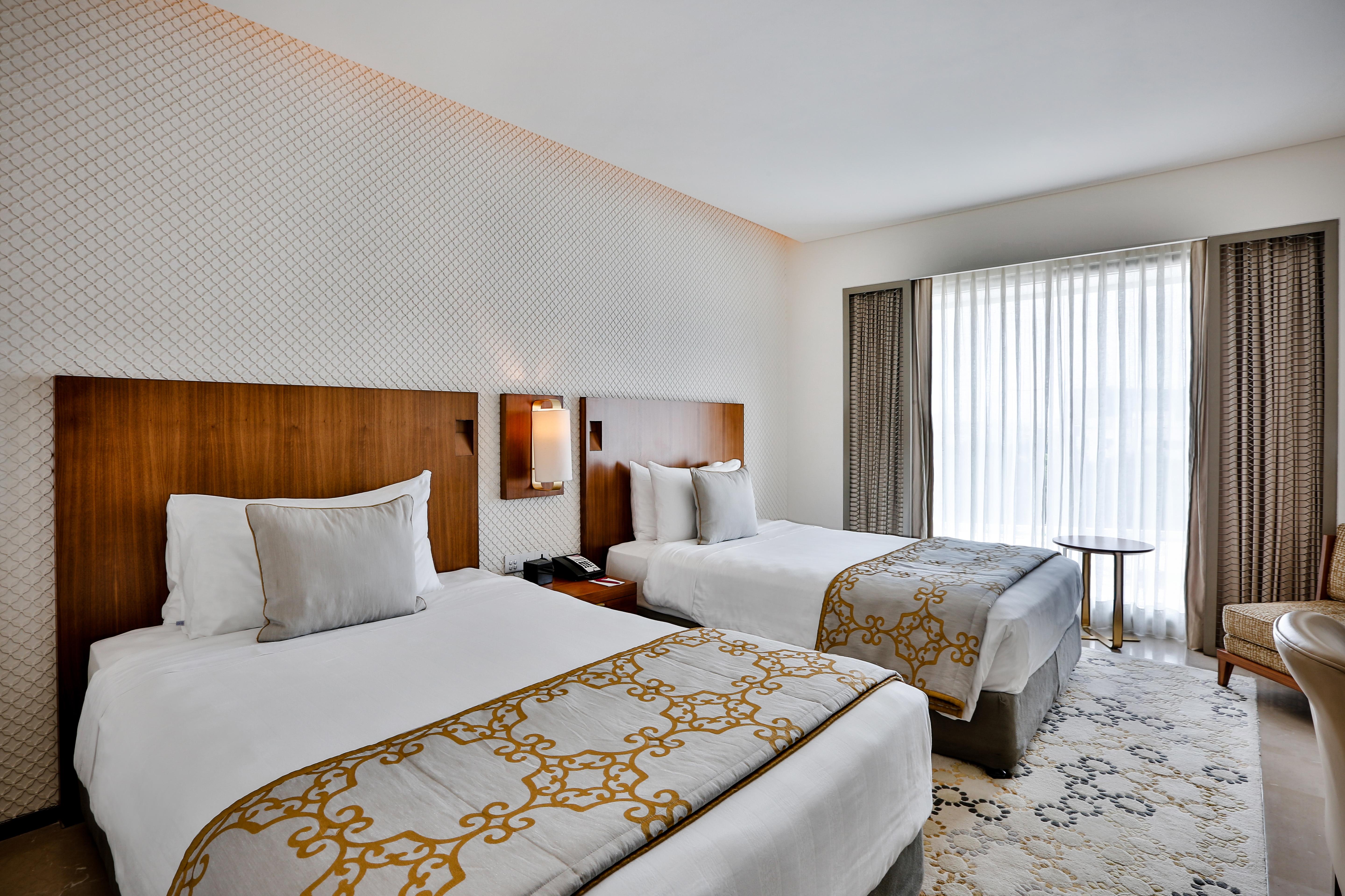 Crowne Plaza Chennai Adyar Park, An Ihg Hotel Екстериор снимка Deluxe Room